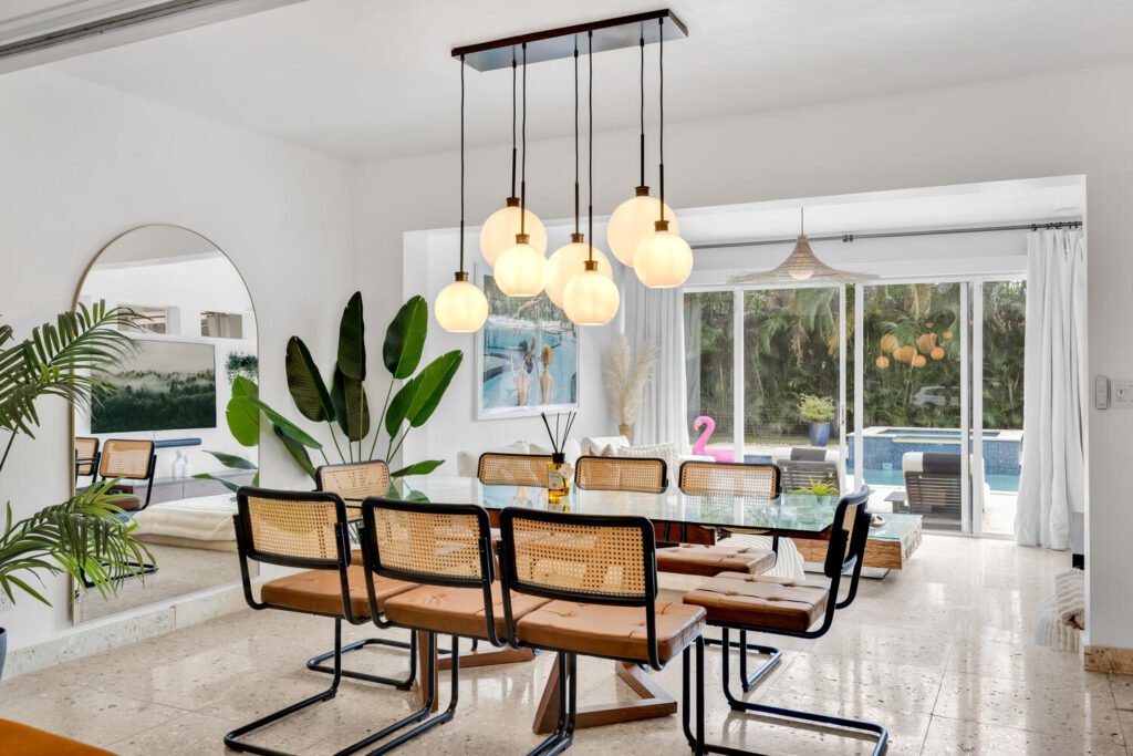Mid Centruy Modern dining area, White Box Interiors